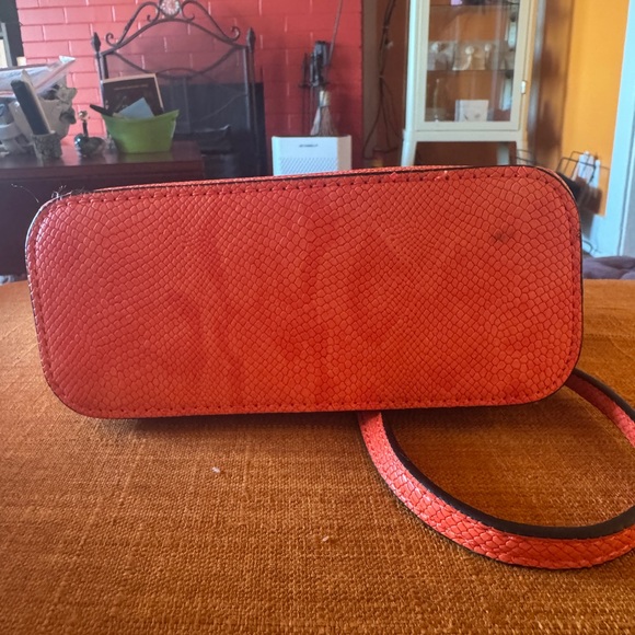 Guess Dayan Shopper Purse/crossbody. NWOT - Picture 3 of 8